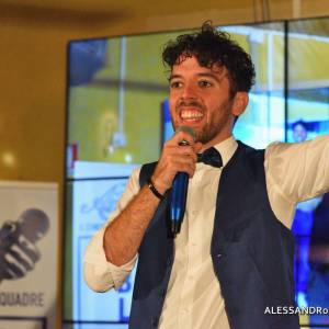 Cantante Spettacoli